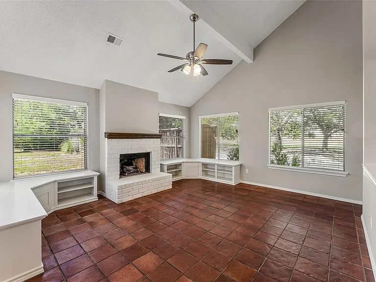 11831 Meadowchase Dr — Photo 6