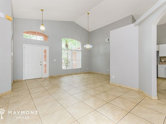 4th image of 4417 White Oak Cir