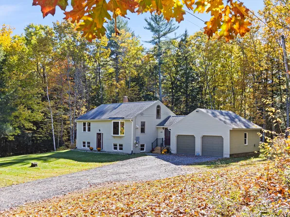 332 Skip Road, Buxton, ME 04093