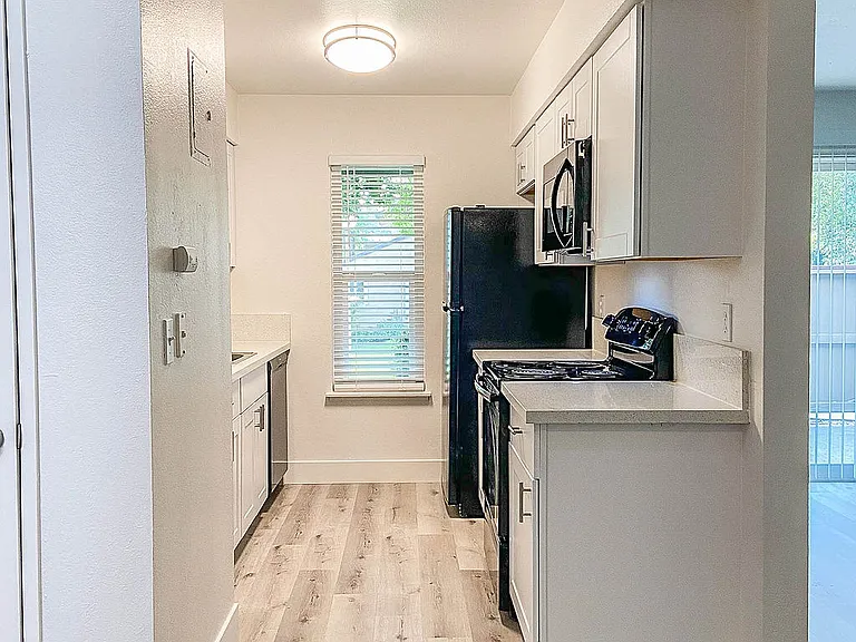 1x1- Kitchen