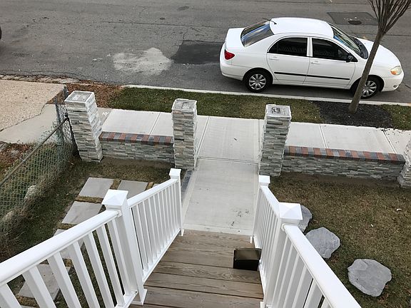 4th image of 625 Beach 66th St