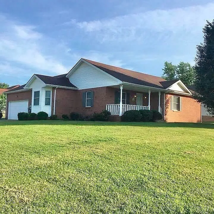 208 Bradley Ct