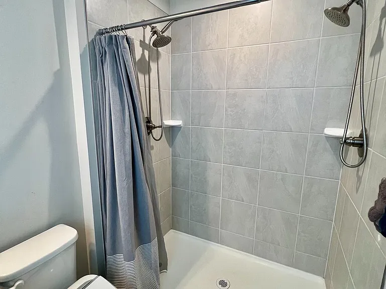 105 Caswell Dr — Photo 20