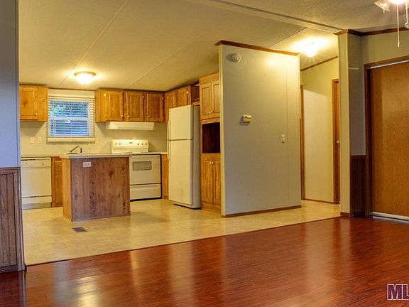 3rd image of 17230 Olive Dr