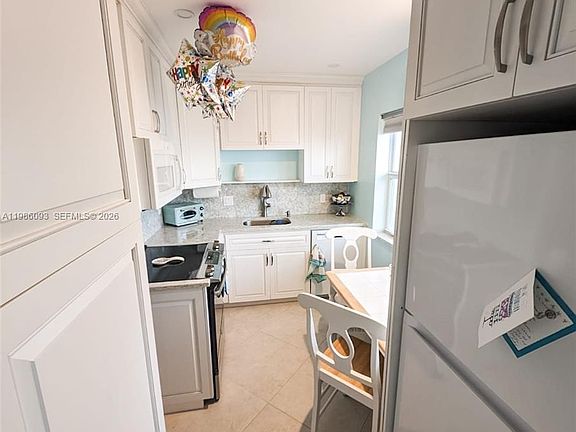 5th image of 1501 S Surf Rd #21