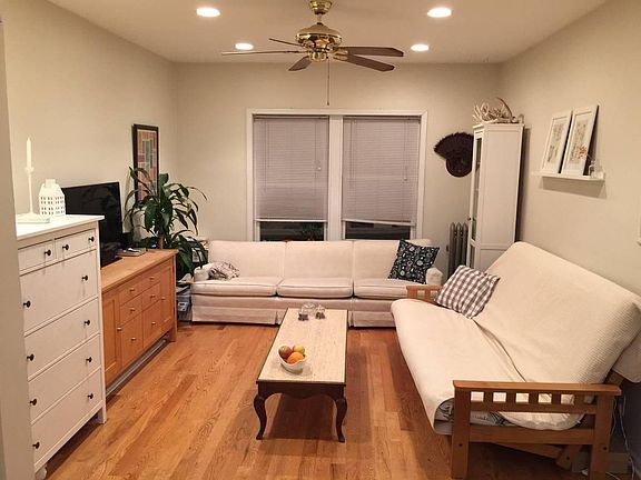 2nd image of 3928 N Pine Grove Ave APT 3W