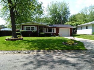 602 Lawndale Dr, Danville, IL 61832