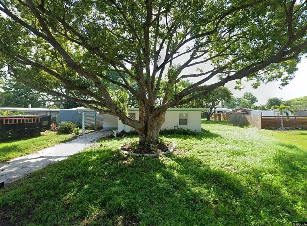 4330 Kohler Street — Photo 1