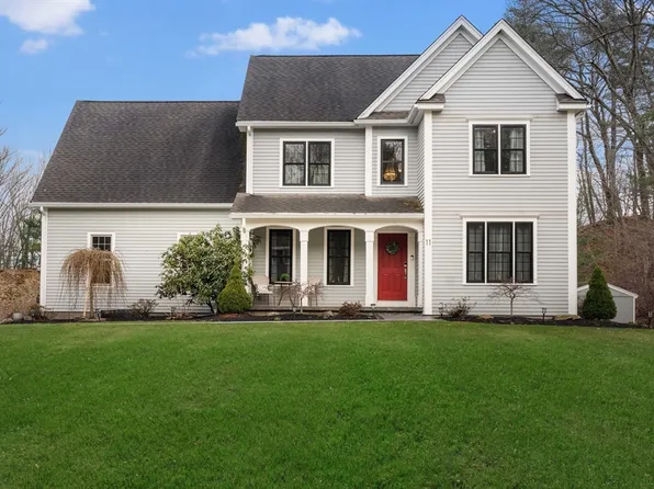 11 Stuart Rd, Sterling, MA 01564