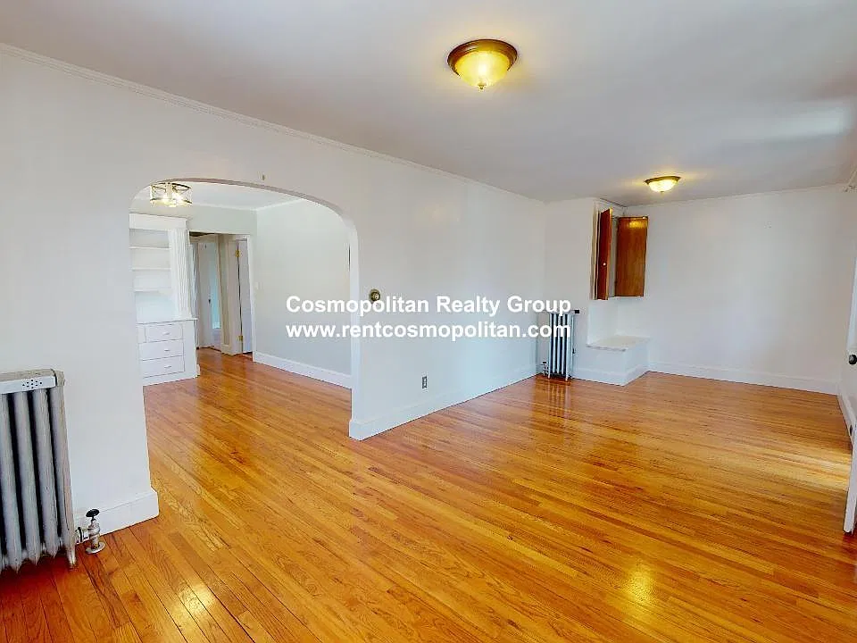 105 1st St #2