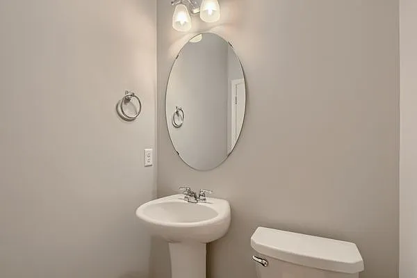 3 bed, 1854 sqft, $2,595 — Photo 2