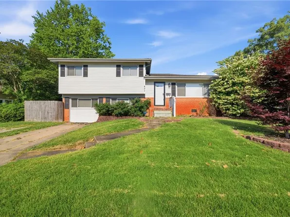 421 Cronin Rd, Virginia Beach, VA 23452
