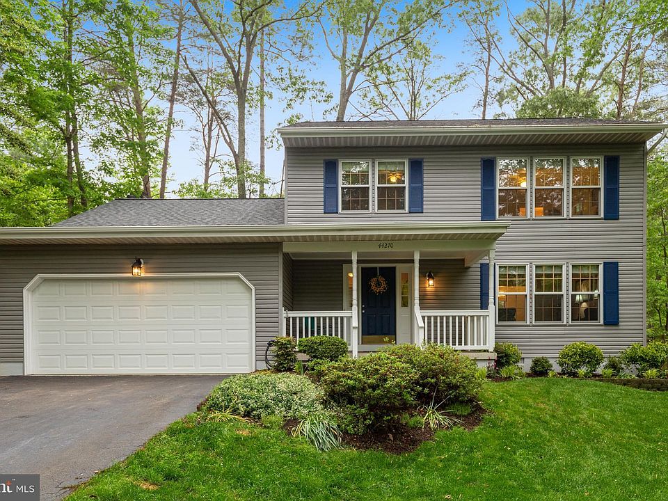 1st image of 44270 Blueberry Ln
