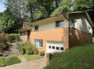907 Meadowood Dr NE, Lenoir, NC 28645