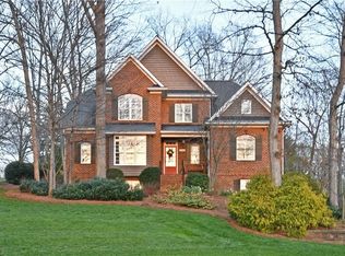 3225 Grouse Hollow Rd, Winston Salem, NC 27106