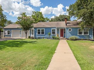 736 Meadow Ln, Bryan, TX 77802