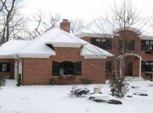 7331 Oakhaven Ct NE, Ada, MI 49301