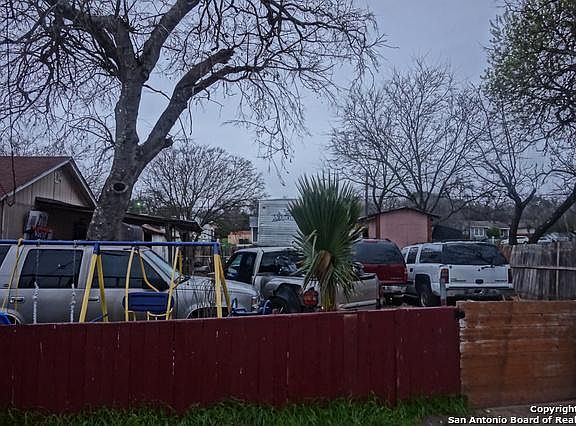 2nd image of 2340 Dakota St