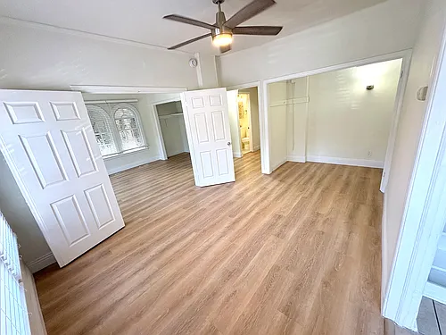 21 Westminster Ave Photo 1