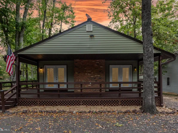 4217 Lakeview Pkwy, Locust Grove, VA 22508