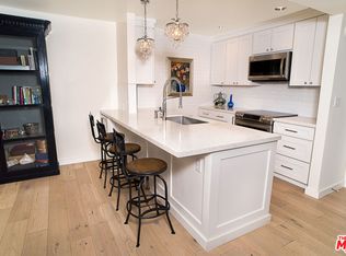 5257 Radford Ave UNIT 101, Valley Village, CA 91607