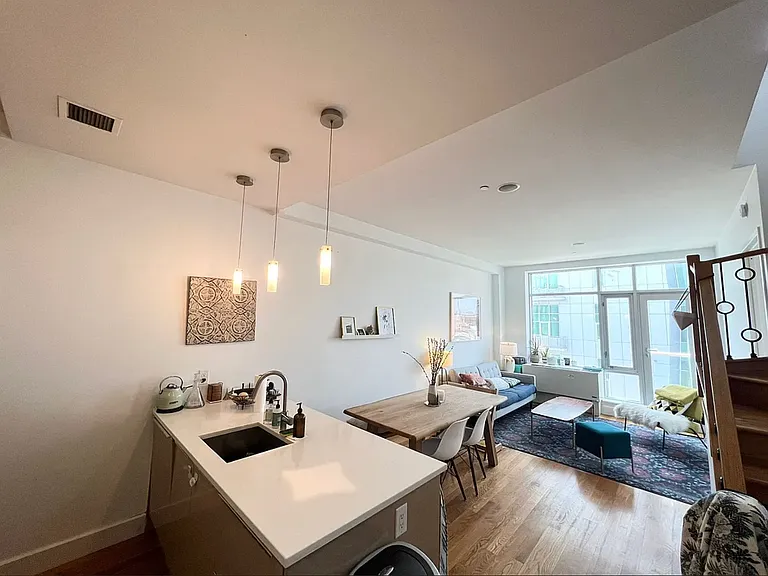 452 Keap St #512 — Photo 3