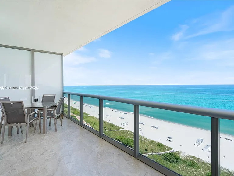 5875 Collins Ave #1902 — Photo 40