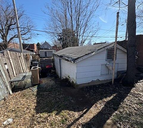 5th image of 3720 Virginia Ave