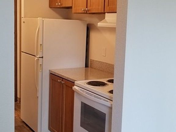 5th image of 10310 92nd St SW #1