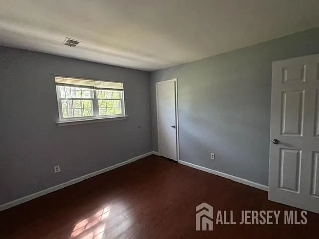 4 bed, 2.0 bath, 1188 sqft, $3,300 — Photo 3