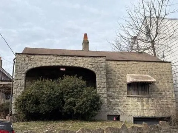 4517 Lawrence St, Cincinnati, OH 45217