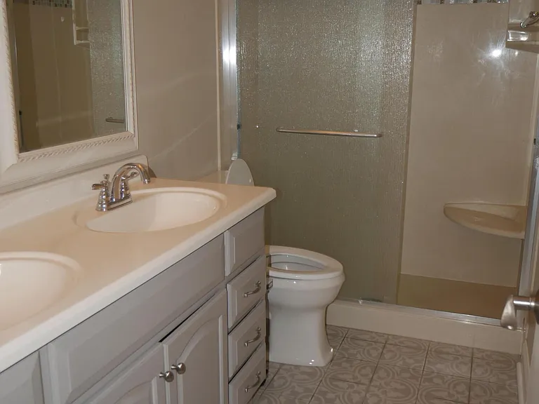 1201 W Loughlin Dr — Photo 12