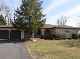 784 Blue Mountain Dr, Walnutport, PA 18088