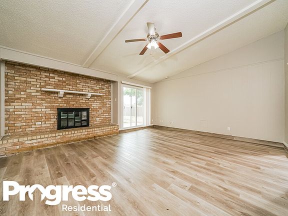 4th image of 4616 Gleneagle St