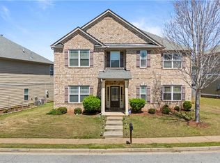 8 Valencia Ln, Newnan, GA