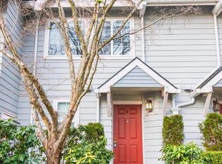13020 102nd Ln NE APT 4, Kirkland, WA 98034