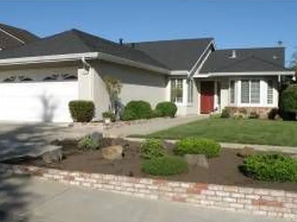 19218 Meadowood Rd, Castro Valley, CA 94546