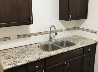 420 W Goshen Ave #1, Visalia, CA 93291