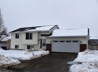 4513 W Panda Dr, Sioux Falls, SD 57107