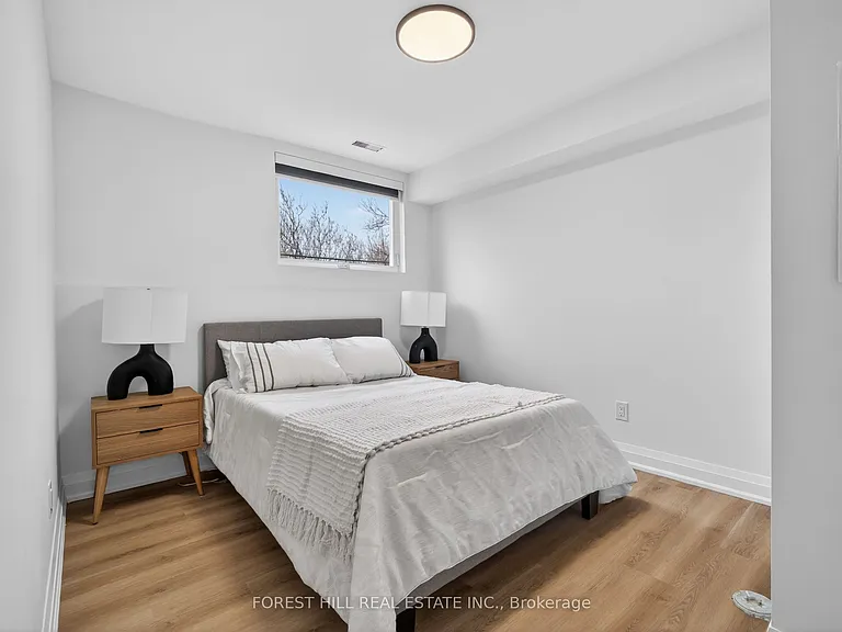164 Betty Ann Dr #C — Photo 33