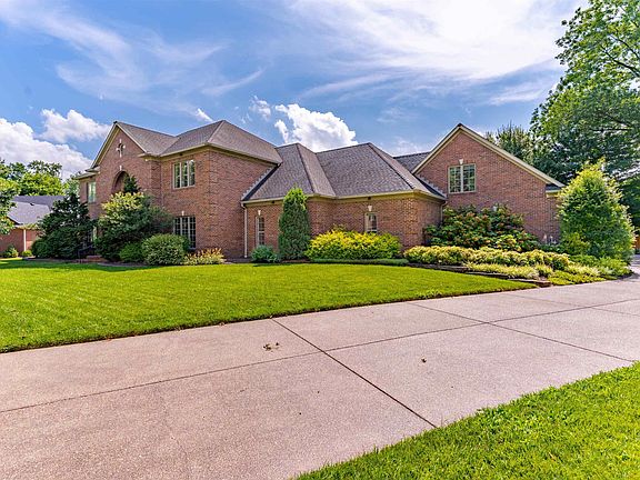 3rd image of 5405 Winthrop Ct