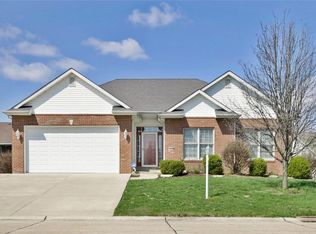 5208 Thorndale Dr, Godfrey, IL 62035