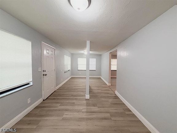 5th image of 2117 Mitchell Ct #F