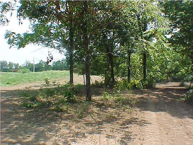 1st image of 6 McClain Heights Dr