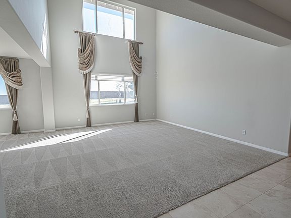 4th image of 41032 Woodshire Dr