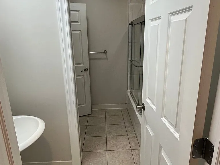 HUGE Downtown Loft 2 Bedrooms, 2 Bathrooms in Syracuse — Photo 12