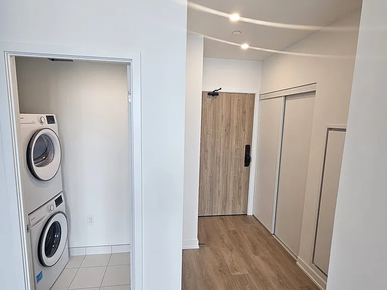 1 Fairview Rd E #3106 — Photo 4