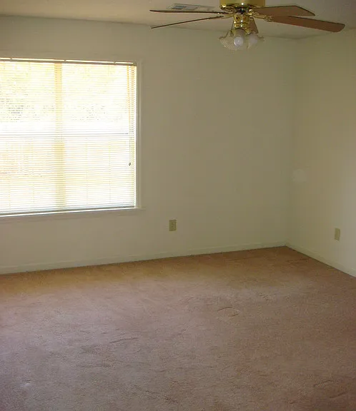 139 Halal Ct — Photo 10