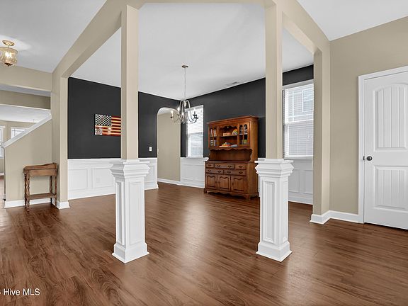 4th image of 202 Pennington Street