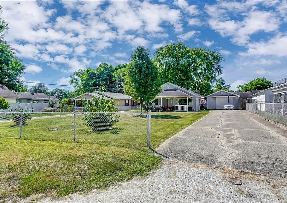 1st image of 2728 Calvin Ave